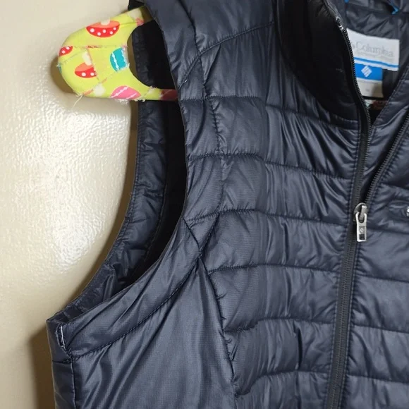 Columbia Black Quilted Jacket - Picture 10 of 10